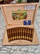 Oliva 135 Aniversario Serie V Edicion Real  Limited Edition Only 3000 boxes