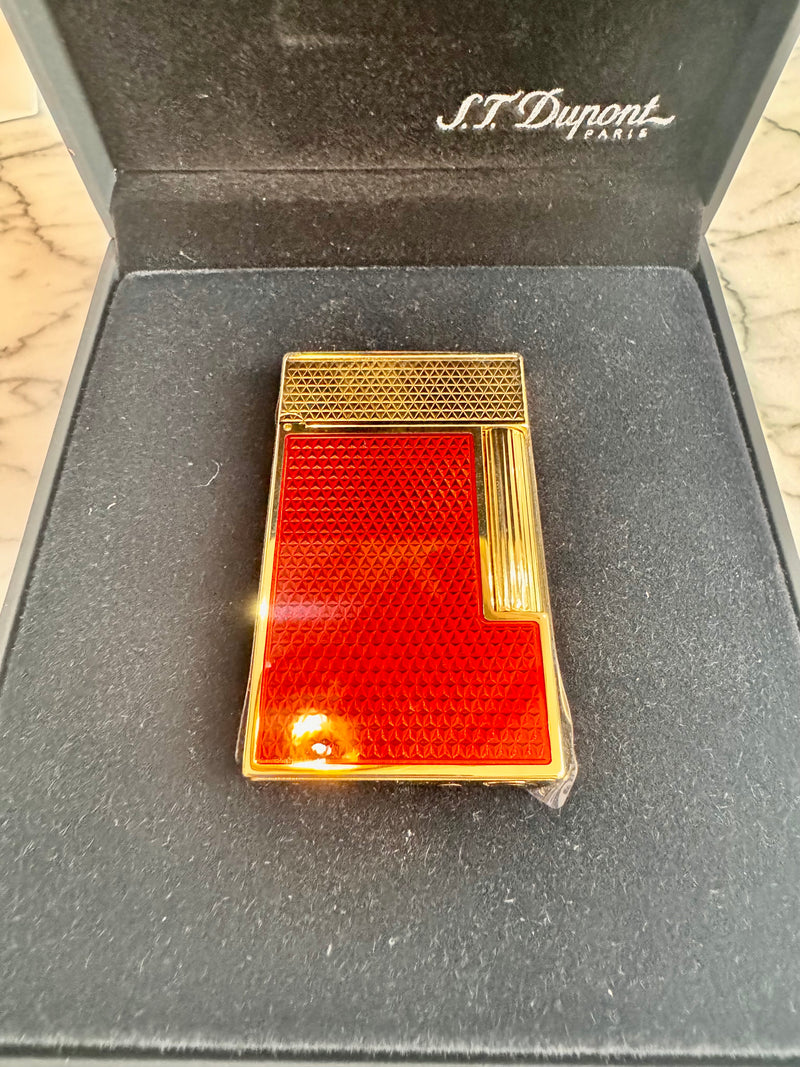 S.T.Dupont Ligne 2 Dragon Red Guilloche Lighter with Yellow Gold Trim